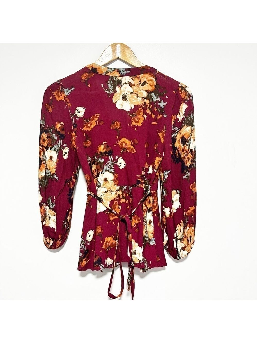 Anthropologie HD in Paris Gail Wrap Blouse Floral Top Deep V Neckline Size US 6 - Picture 4 of 12
